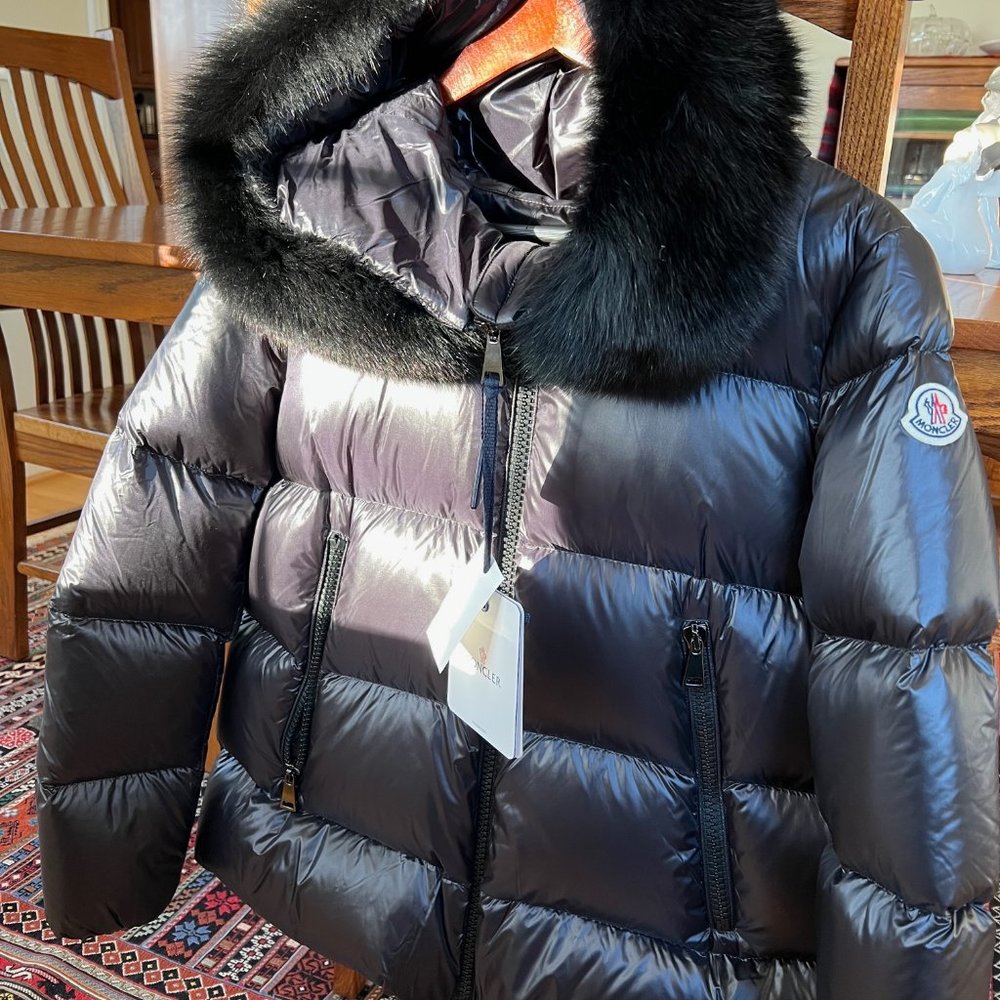 NWT Moncler Serifur Down Jacket Size 2 (Medium)